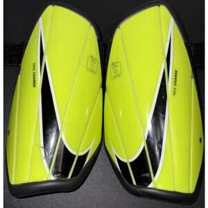 Nike - Youth Charge Soccer Shin Guards Black/Lime Green - Kids Large